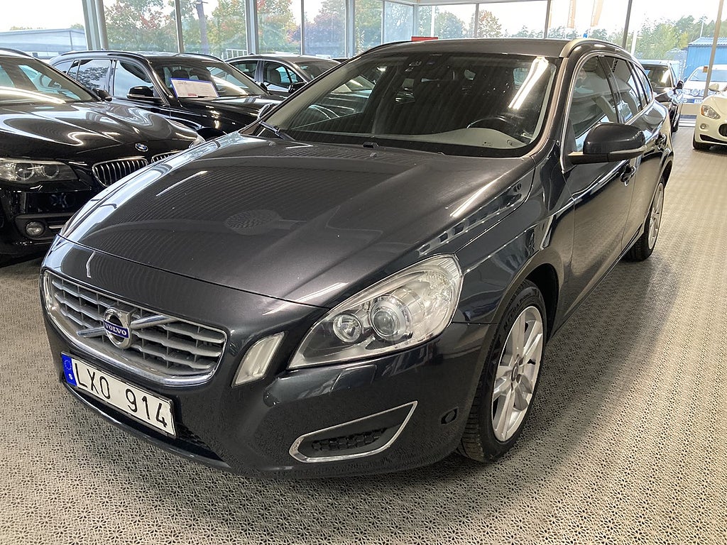 Volvo V60 T4 F (180hk) Momentum Automat
