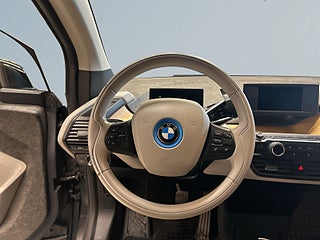 BMW i3 60 Ah REX Comfort Advanced Kamkedja Navi Bkamera P-värm – bild 9