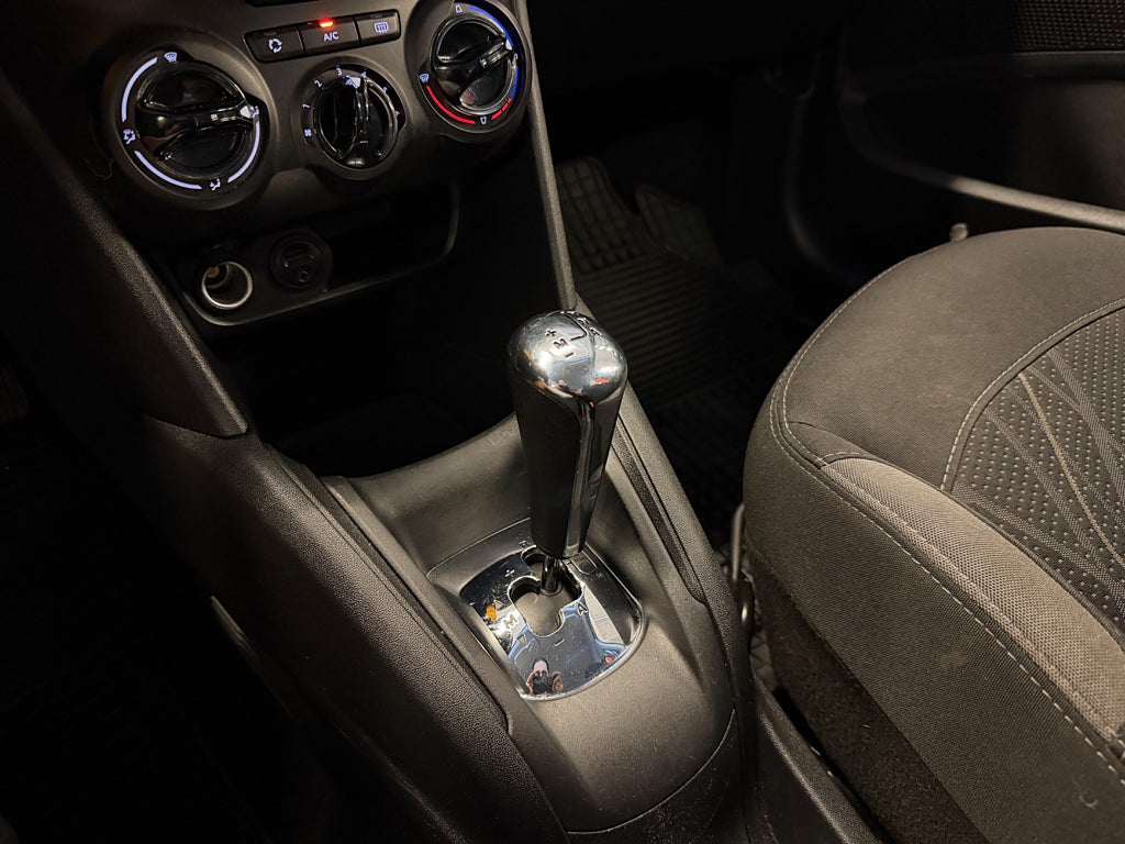 Peugeot 208 2014 - miniatyr 13