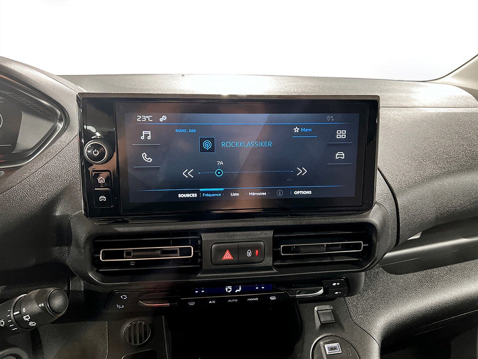 Bild på Peugeot Partner Crew Cab 130hk Aut - EDITION! SERVICE & V-HJUL INGÅR!