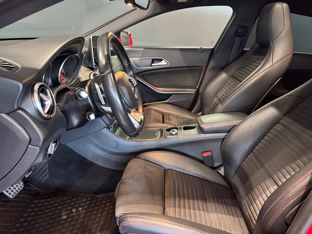 Mercedes-Benz CLA 220 d 4MATIC Shooting Brake 7G-DCT AMG - bild 3