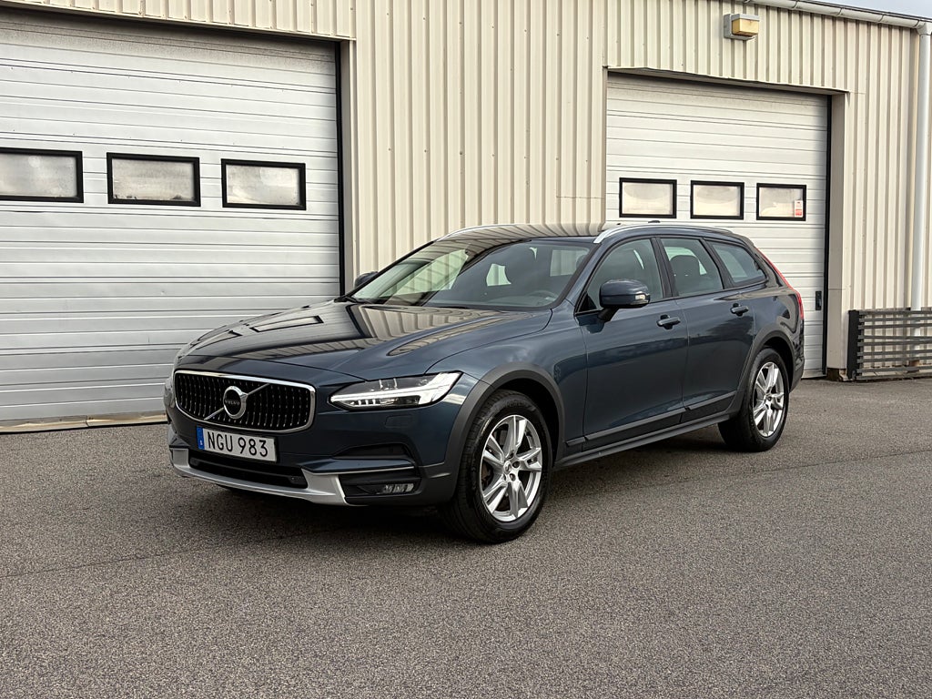 Volvo V90 Cross Country