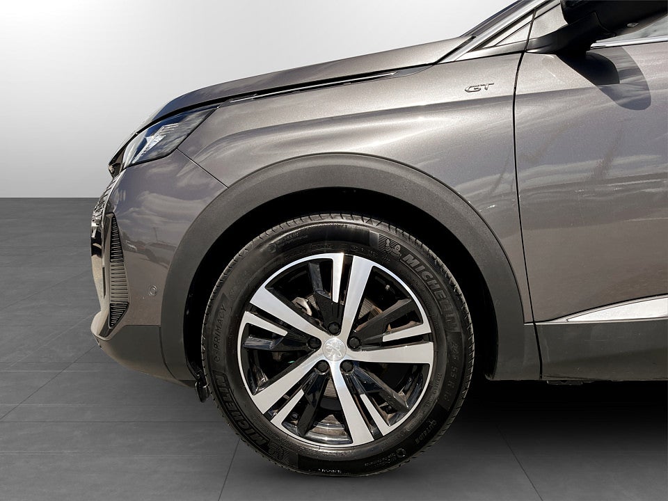 Bild på Peugeot 5008 GT 1.2 PT 130hk Aut 7-SITS B-KAMERA CARPLAY