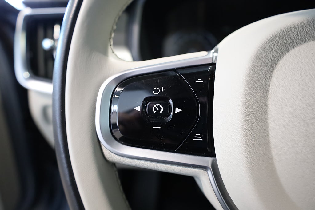 Volvo S90 D3 AUT Business Advanced Navi VOC Drag Rattvärme 2018