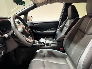 Halvkombi Nissan Leaf 10 av 27