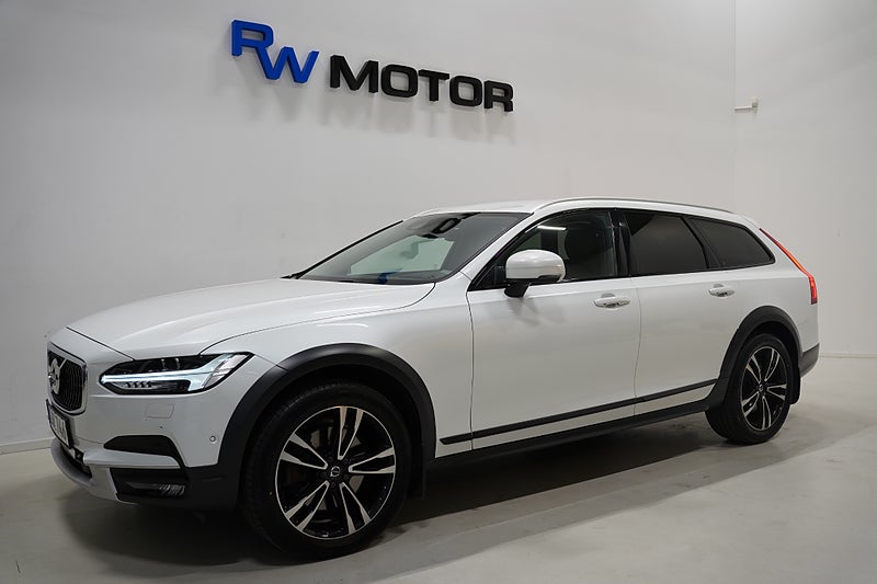 Kombi Volvo V90 Cross Country 1 av 25