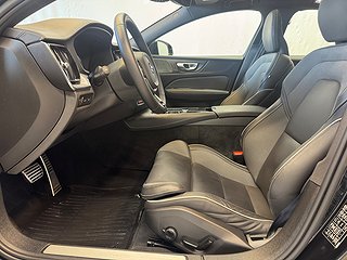 Volvo S60 PLUG-IN T8 AWD R-Design/M-värm/Panorama/Navi/H&K