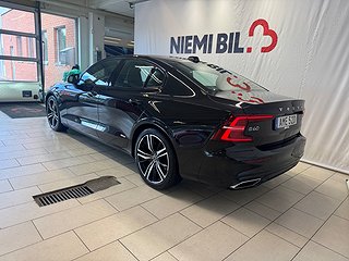 Volvo S60 PLUG-IN T8 AWD R-Design/M-värm/Panorama/Navi/H&K