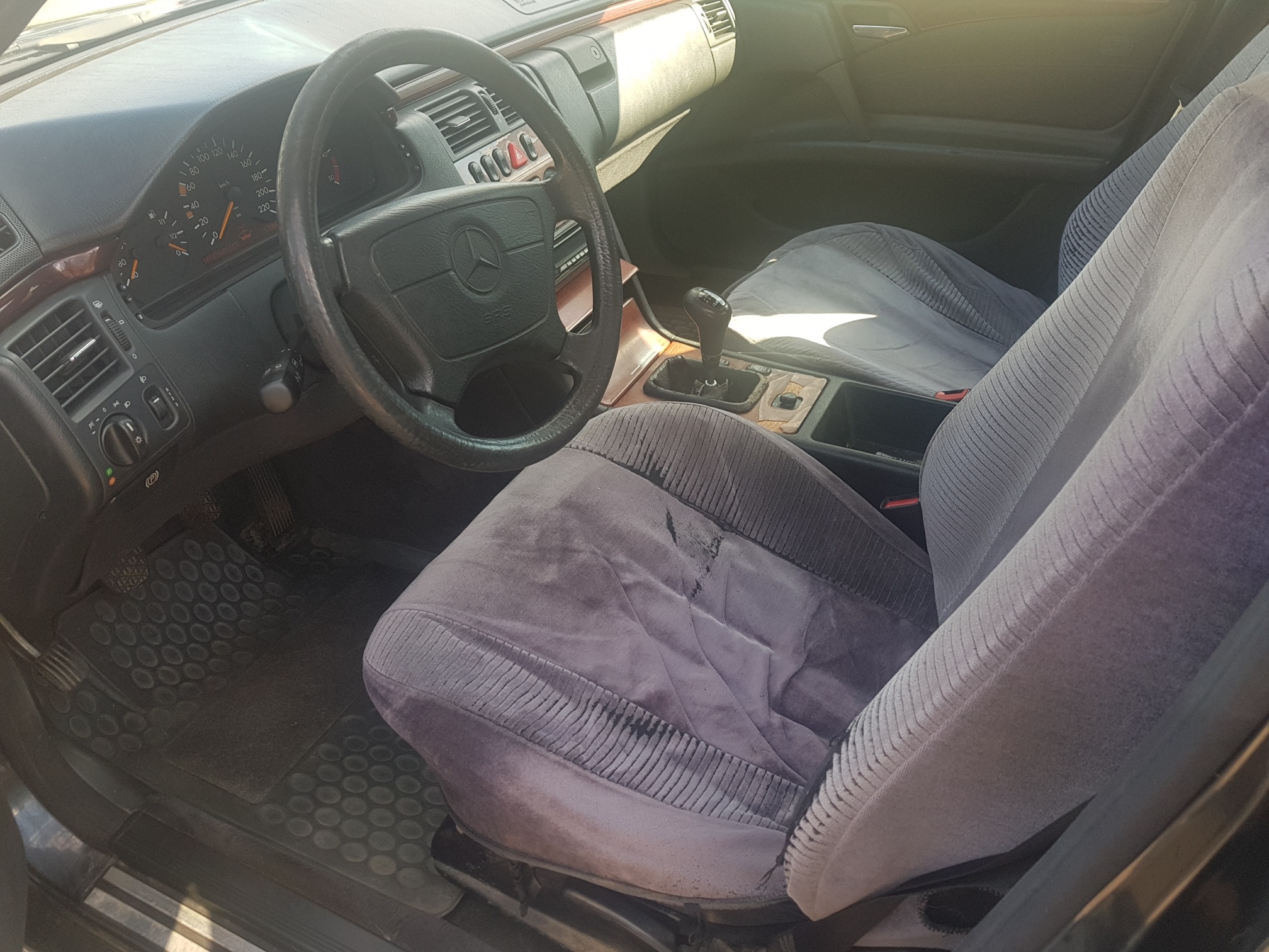 Mercedes-Benz E 290 D 1996, kuva 4/21
