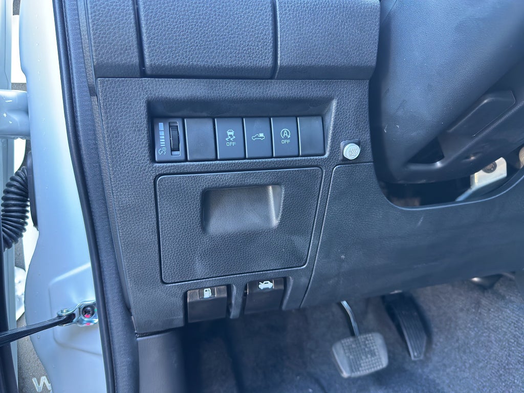 Isuzu D-Max XRX Double Cab CNG Låg skatt Snabb lev Ny modell - bild 20