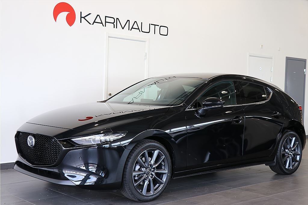 Mazda 3 2.5 140hk M Hybrid Centre Line med Designpaket