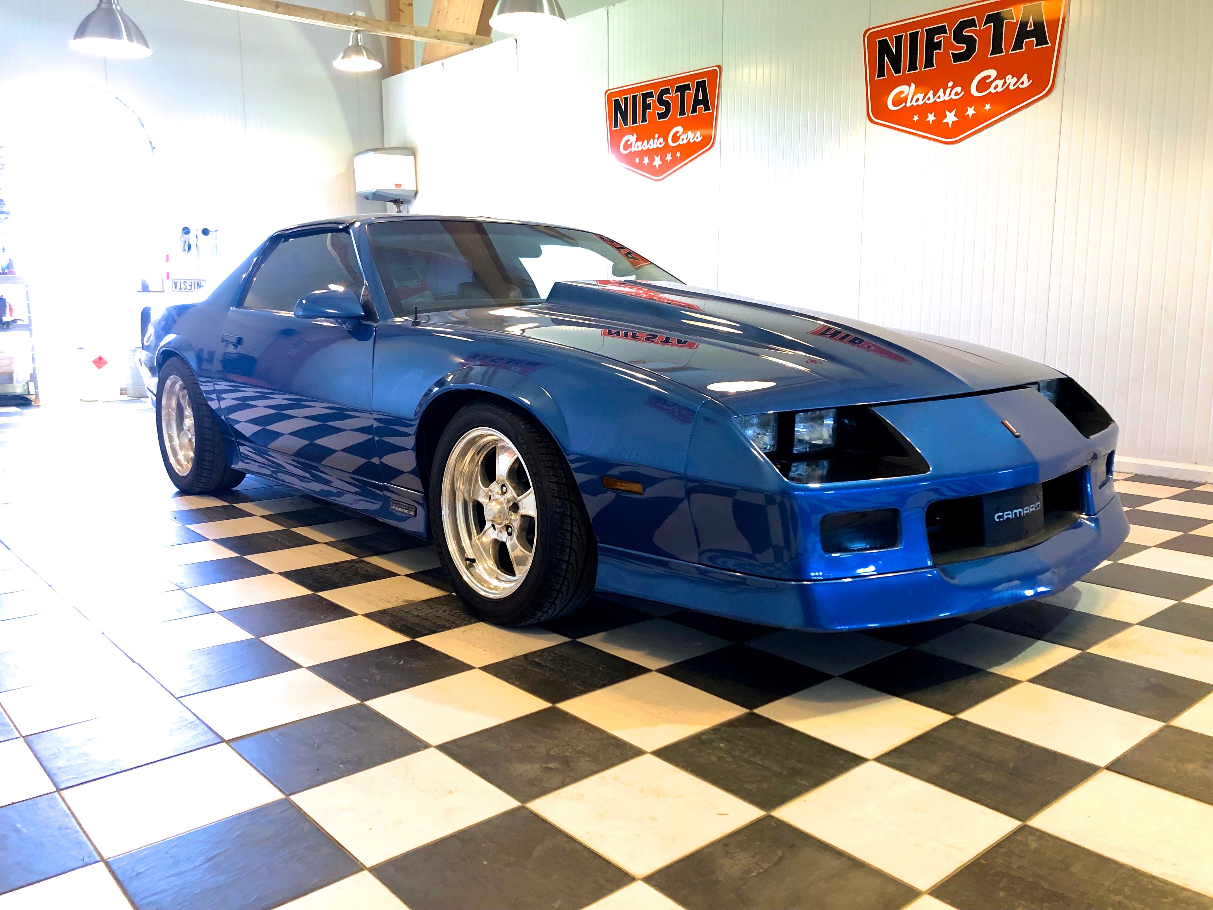 Chevrolet Camaro IROC -Z 1988, kuva 4/62