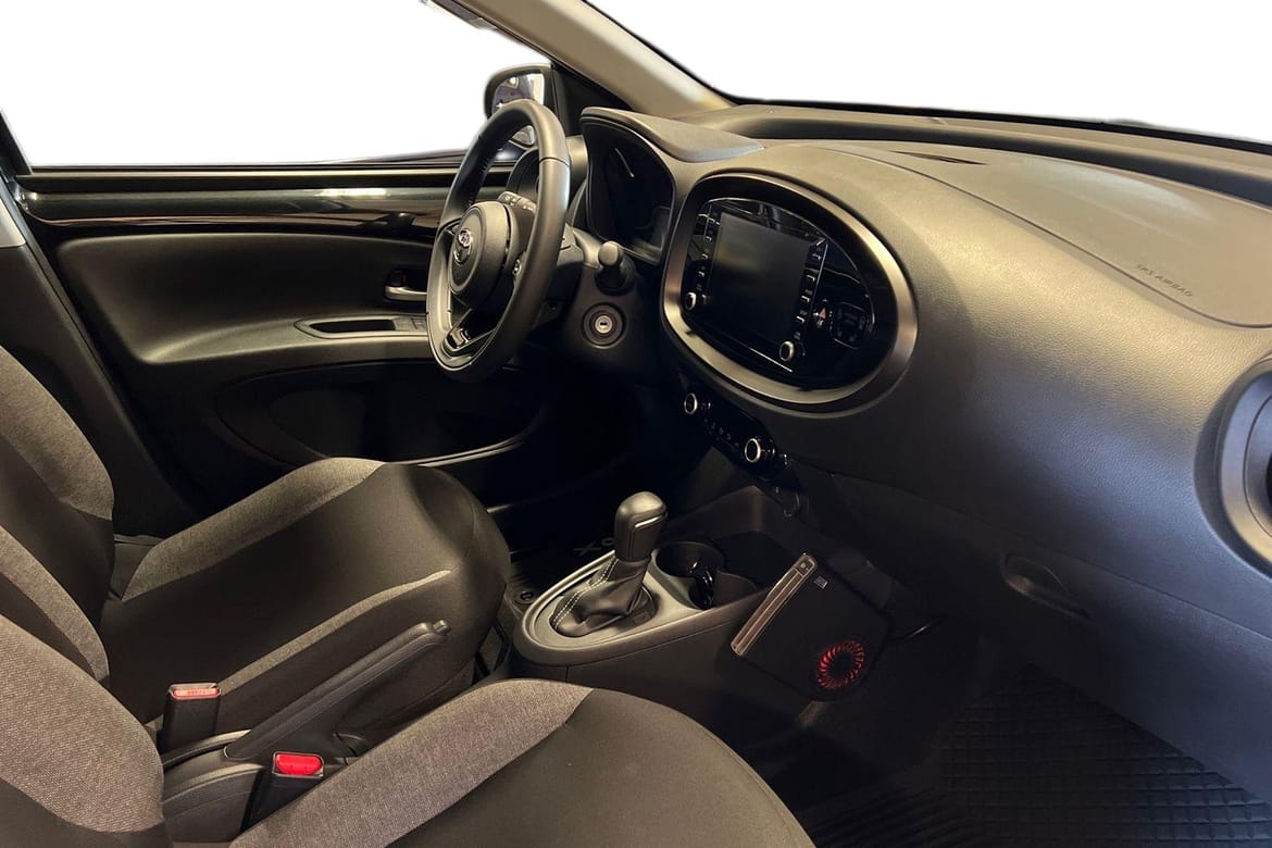 Toyota Aygo X 2023, photo 7/63