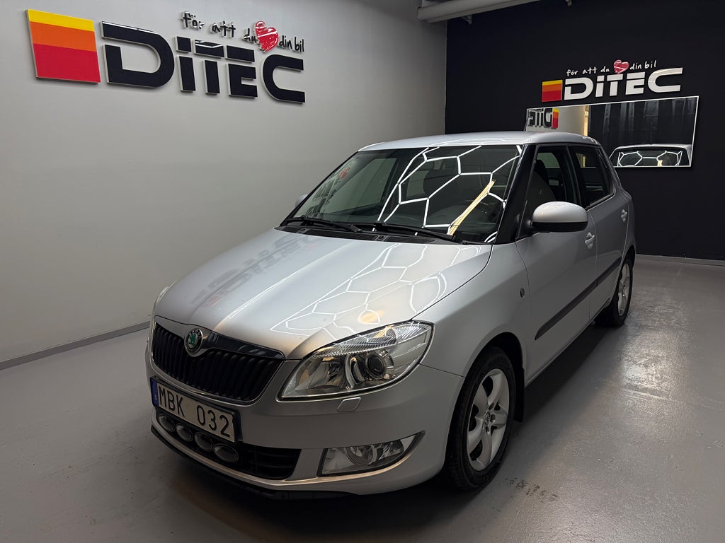 Skoda Fabia 1.6 TDI Elegance,Mvärmare,14800mil,besiktigad 