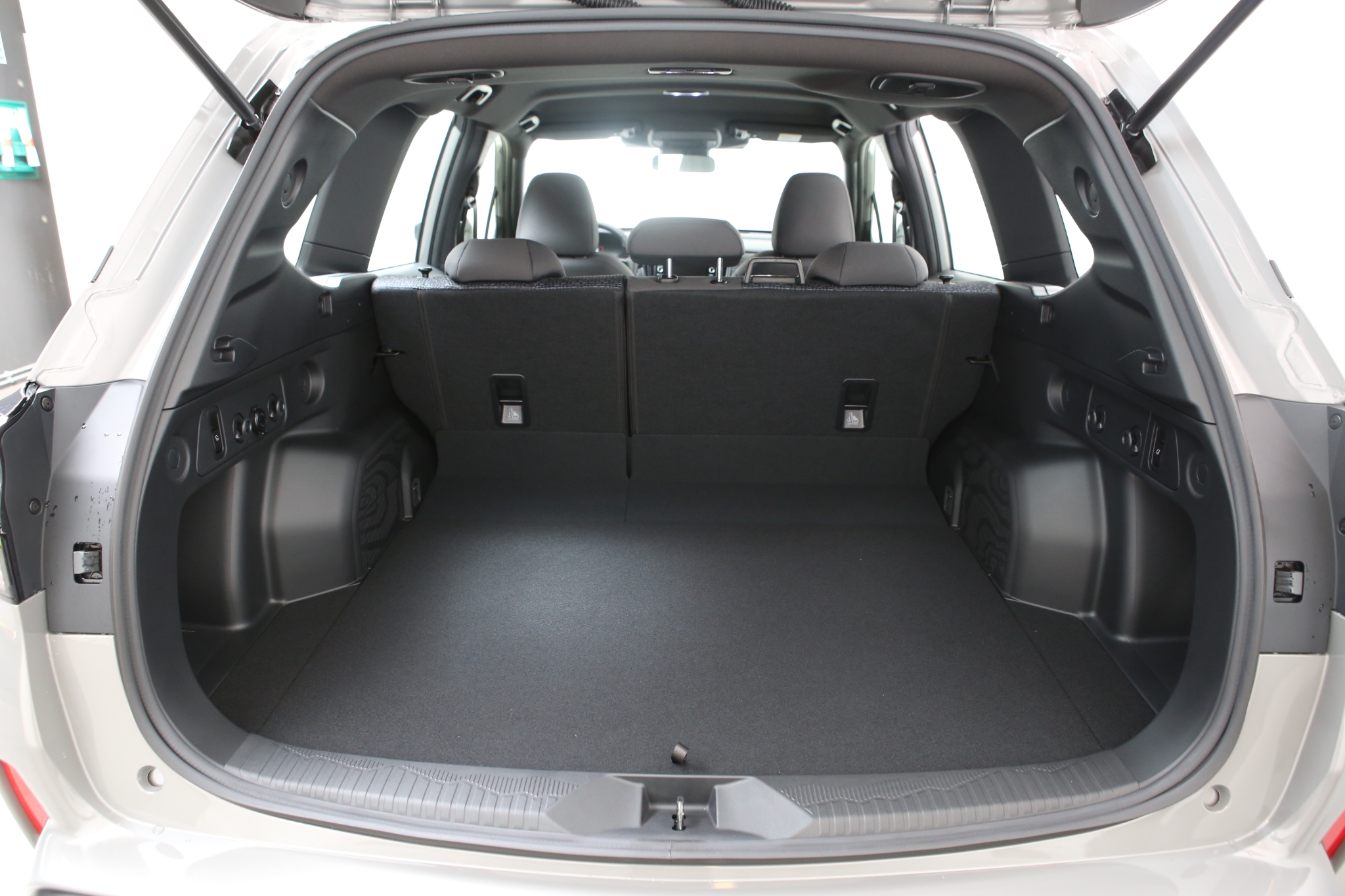 Subaru Forester 2025, photo 7/54
