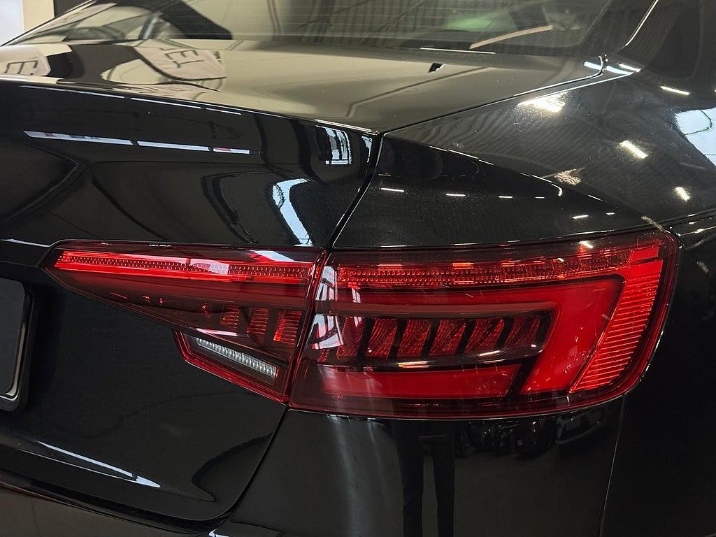 Audi A4 Sedan 2.0 TDI Sport Helläder Keyless 20" LED RS Front