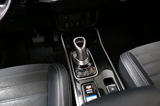 SUV Mitsubishi Outlander 13 av 15
