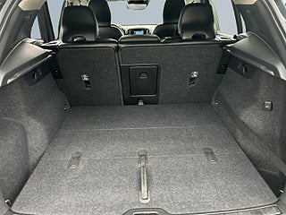 Volvo XC40 D3 AWD Momentum Pro SoV-Däck/Elstol/Kamera/Psens/Navi – bild 12