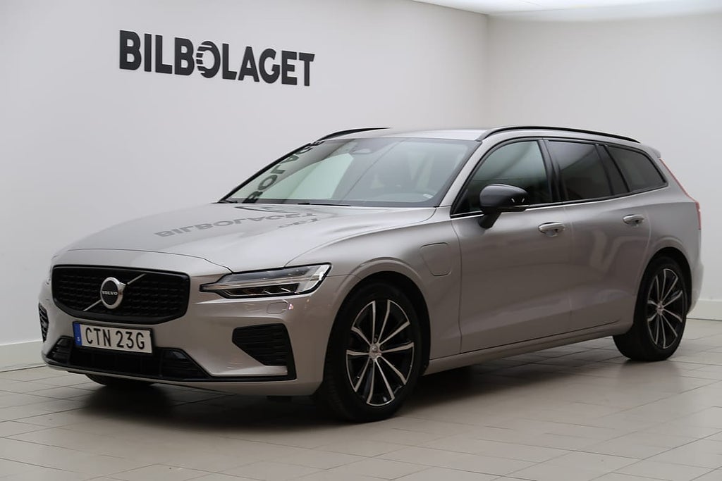 Volvo V60 T6 Plus Dark, Navi, Kamera