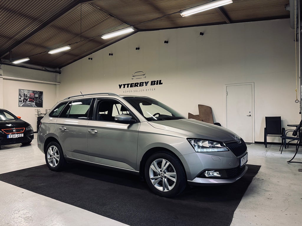 Skoda Fabia Kombi 1.0 TSI Style EU6 1-Ägare Automat SOV Hjul