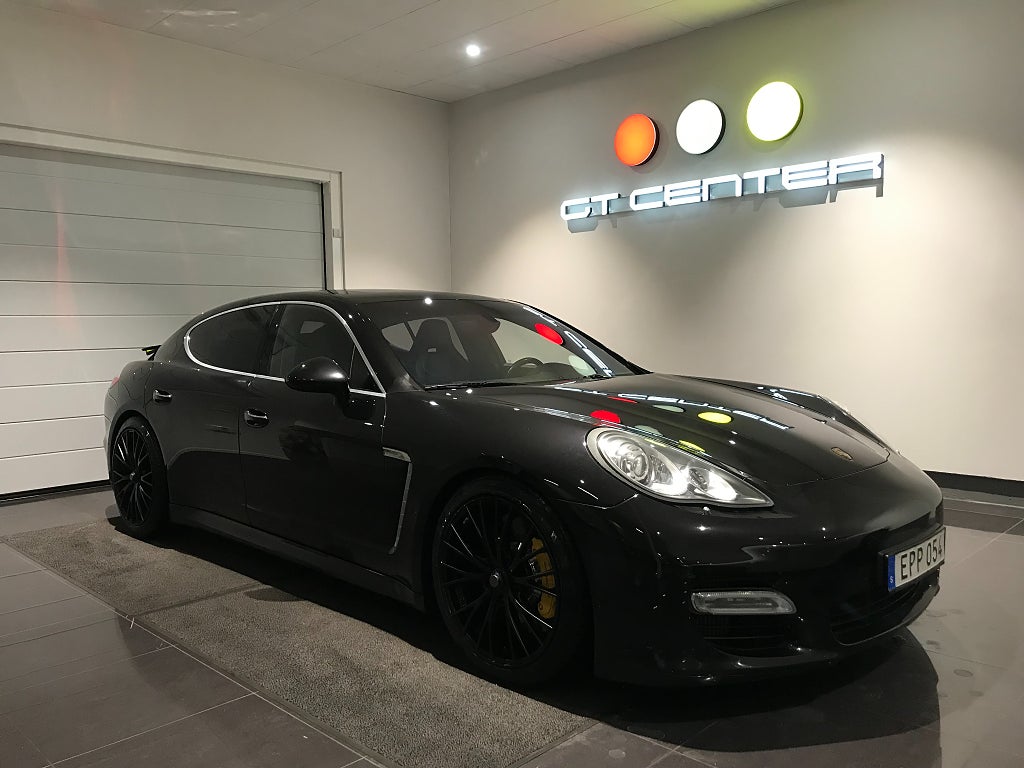 Porsche Panamera Turbo BOSE Luftfjädring Sportchrono 500hk