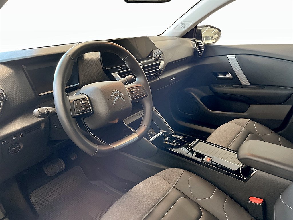 Bild på Citroën C4 Shine 1.2 PT 130hk Aut - B-KAMERA, CARPLAY, NAVI