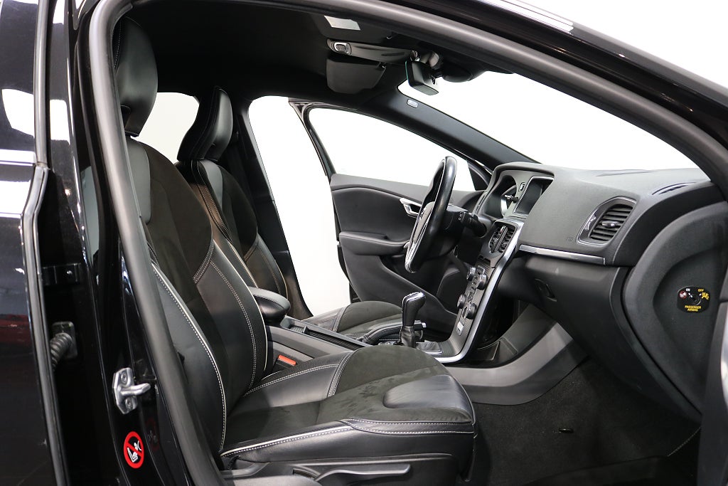 Volvo V40 2018 - miniatyr 12