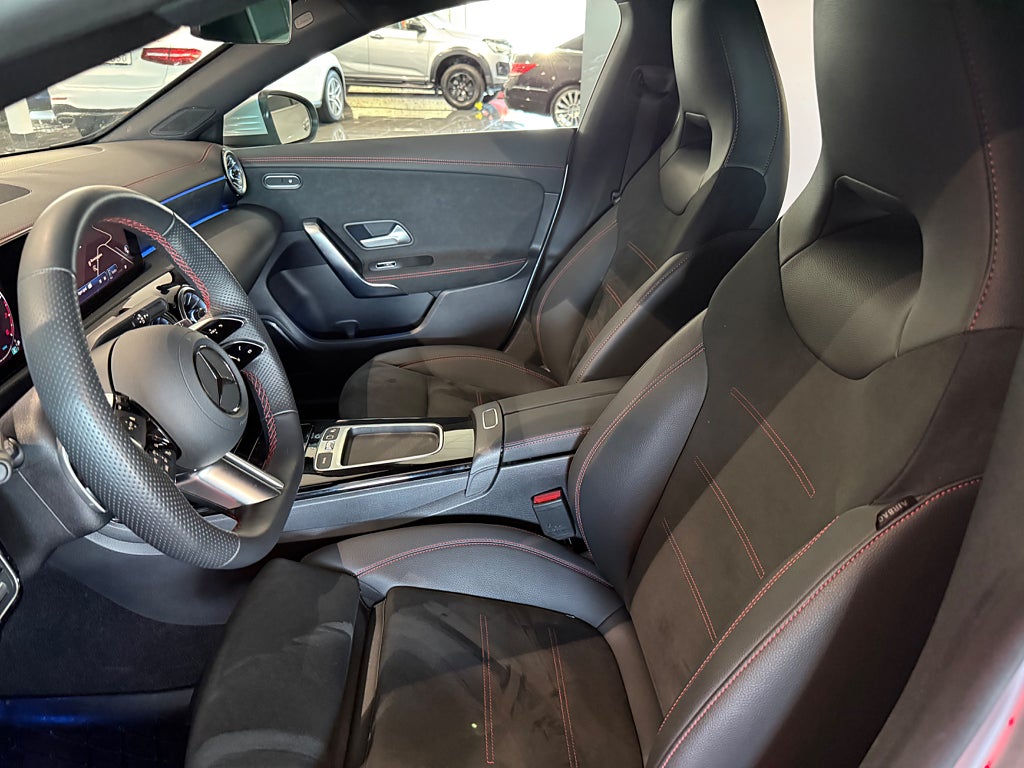 Mercedes-Benz CLA 200 AMG Sportpaket Premium Värmare 19tum - bild 12