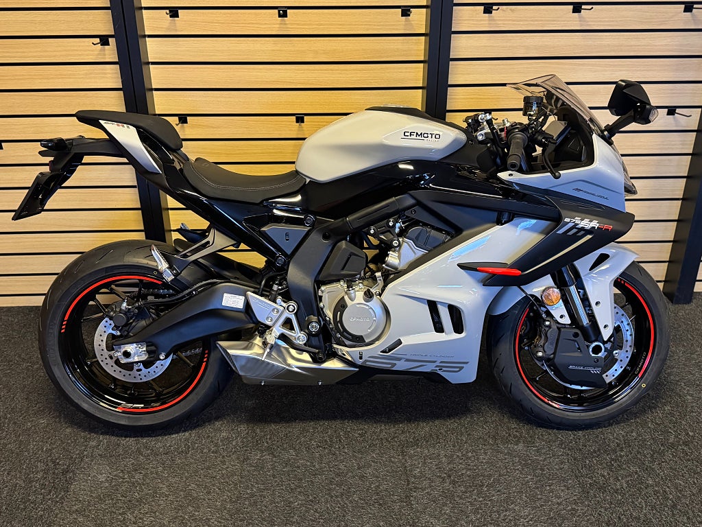 CFMOTO 675SR-R RACING 36-månader RÄNTEFRITT O.M.G LEV 