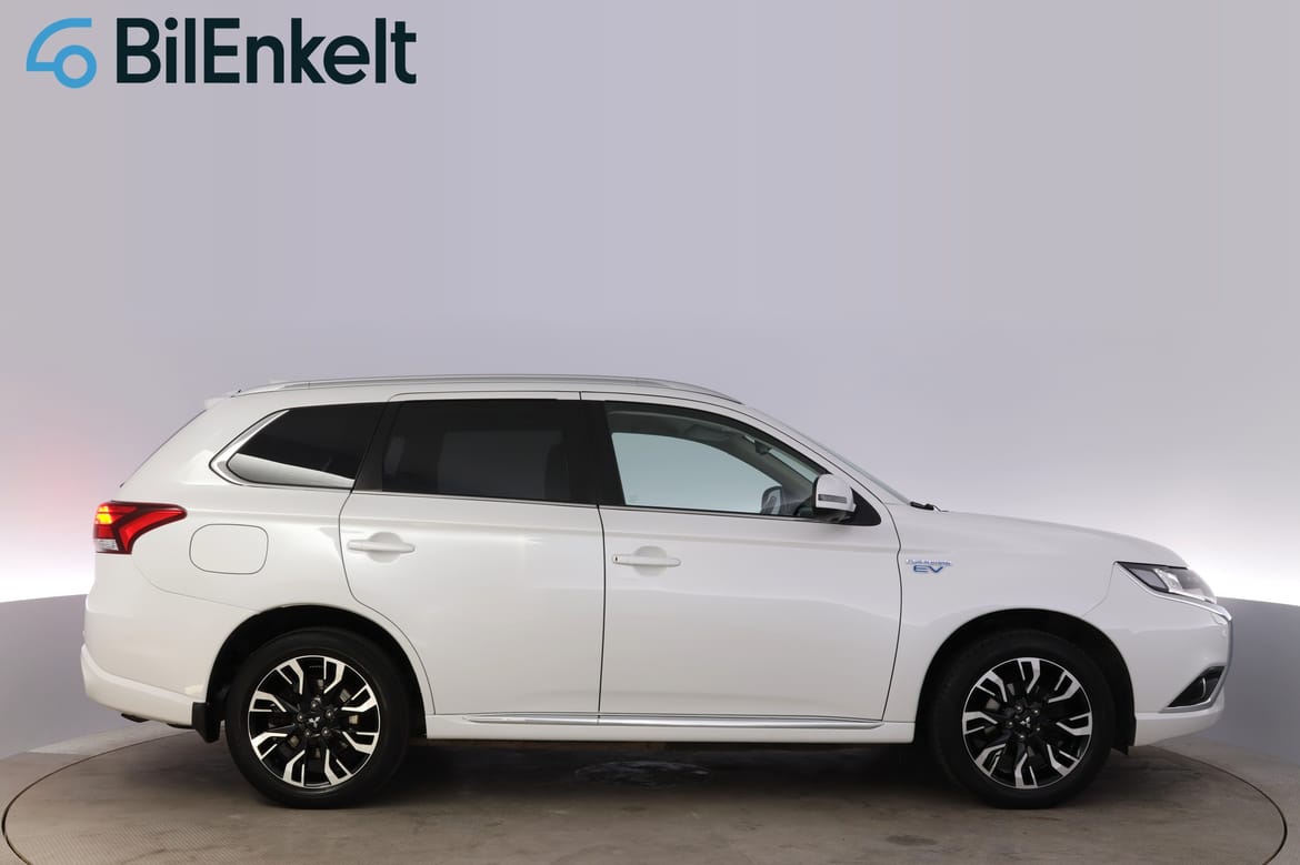 Mitsubishi Outlander 2018, bild 2/61