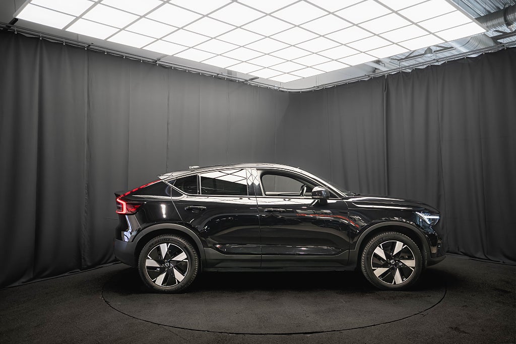 Volvo C40 Recharge PLUS PILOT PANO DRAG KAMERA ELSTOL MOMS