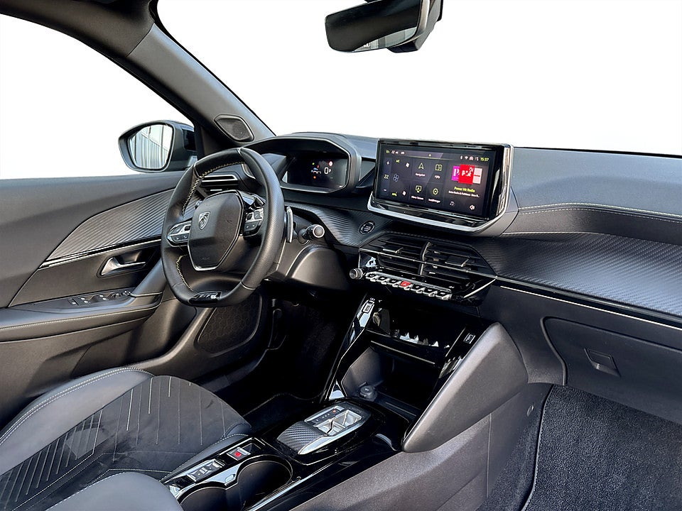 Bild på Peugeot 2008 GT 1.2 PT 130hk Aut B-KAMERA CARPLAY ELSTOL