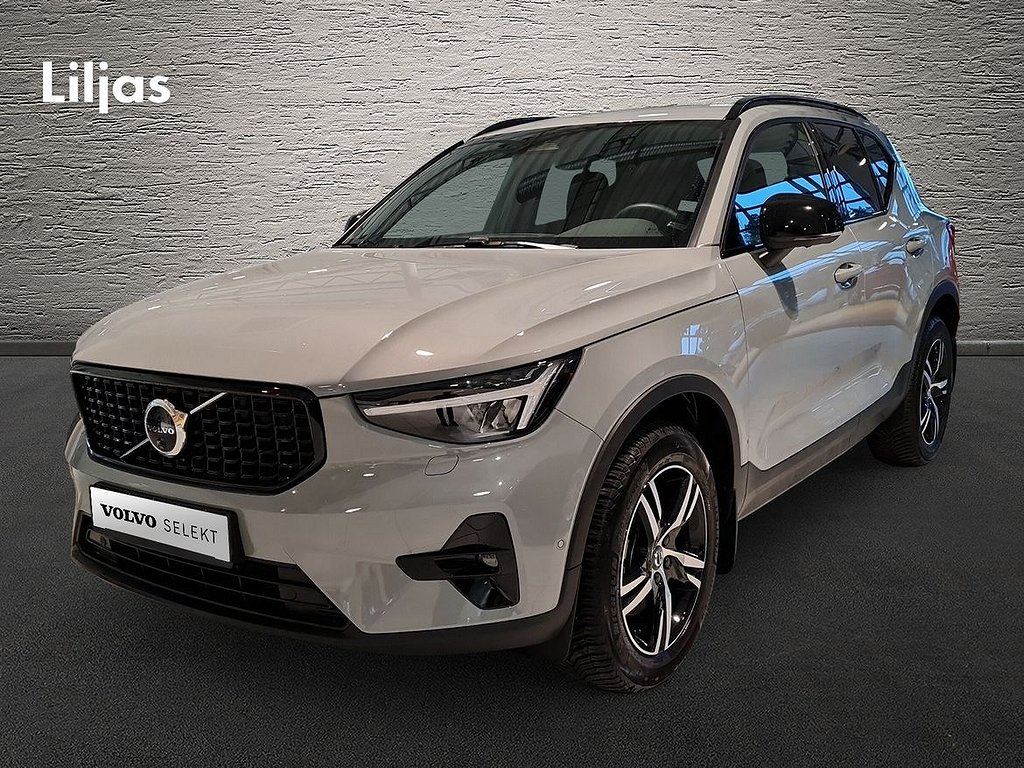 Volvo XC40 B3 FWD Bensin Plus Dark//Drag//360 Kamera//Värmare//