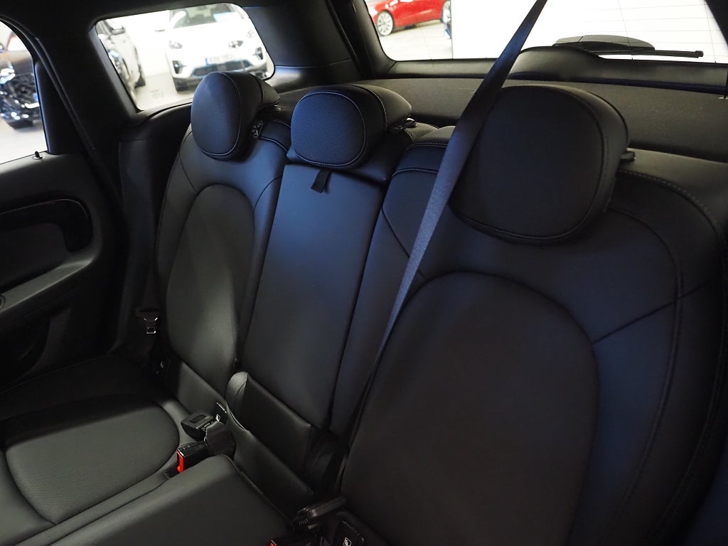 MINI Countryman Cooper SE ALL4 220hk Steptronic |Backkamera|Navi|