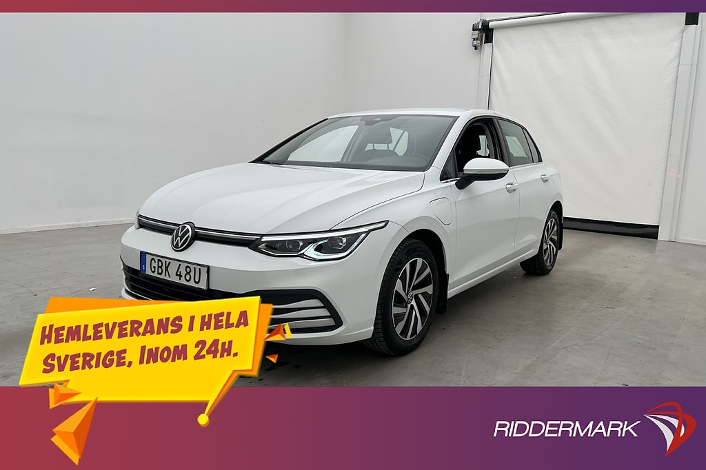 Volkswagen Golf EHybrid 204hk Cockpit P-Värmare Kamera Drag