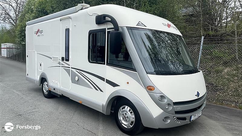 Carthago CHIC C-LINE I 4,2 / Solcell / Backkamera / Stort garage /