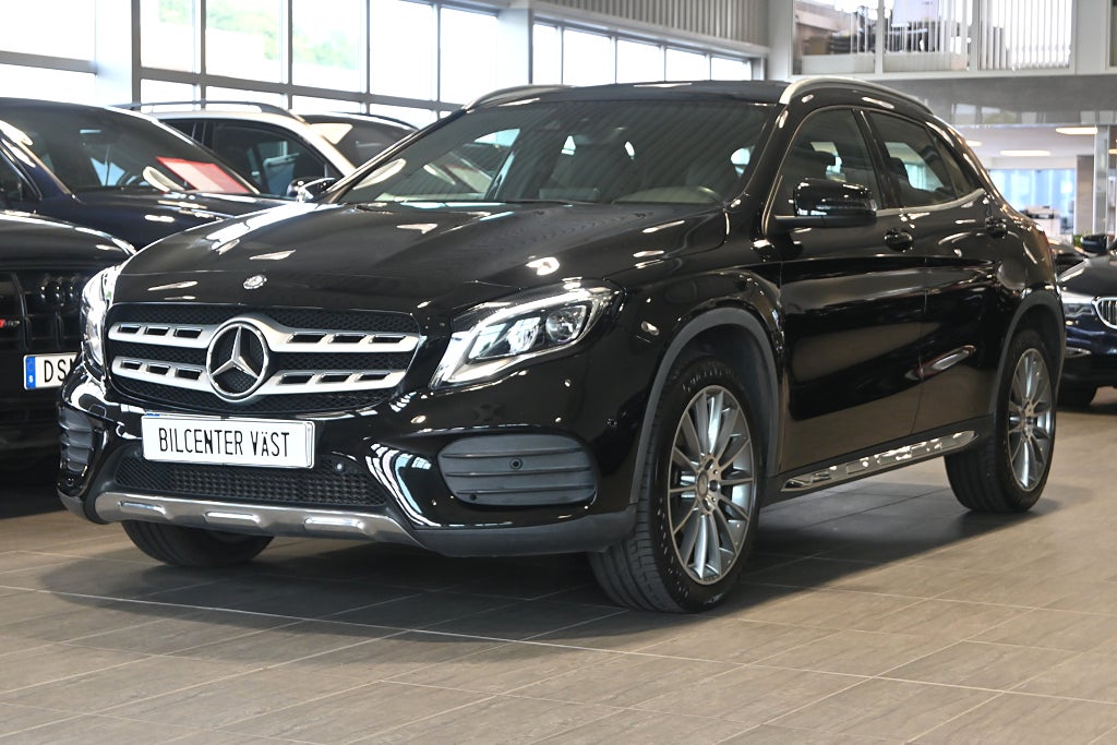 Mercedes-Benz GLA 250 4MATIC 211hk AMG *HJULKAMPANJ* Navi Drag Kamera 