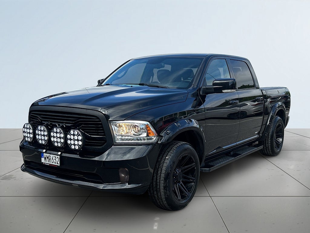 RAM 1500 Dubbelhytt 5.7 V8 Luftfjä./Pano/Drag/Kamera/S&V/Alpine