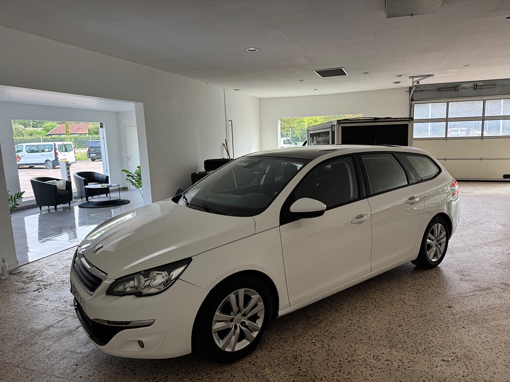 Peugeot 308 sw 1.2 PureTech 110 Active panorama ny bes 