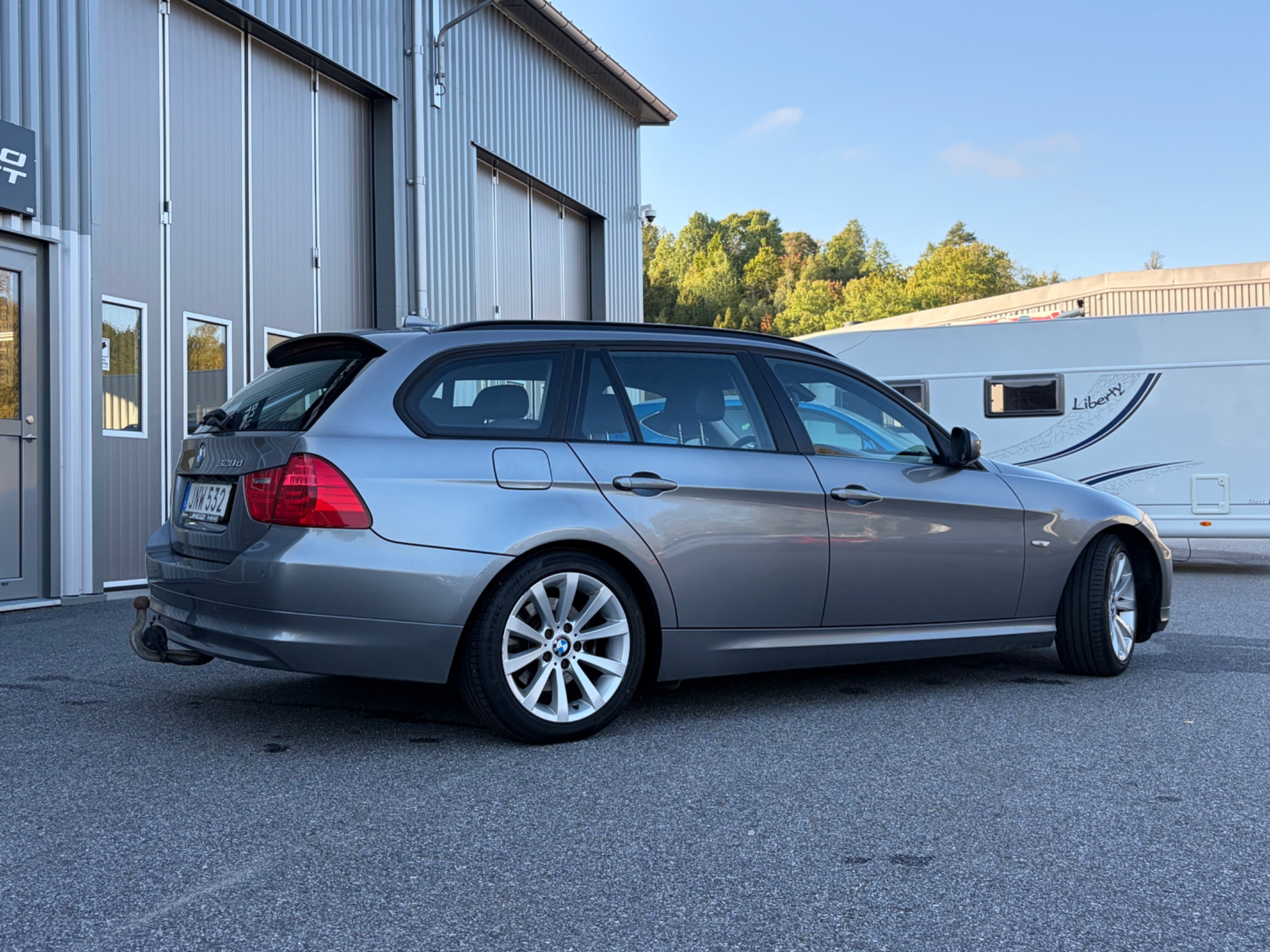 BMW 320 2012, bild 3/10
