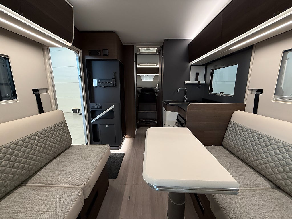 Adria Coral 670 DL Supreme *ALDE*Solcell*Automat*