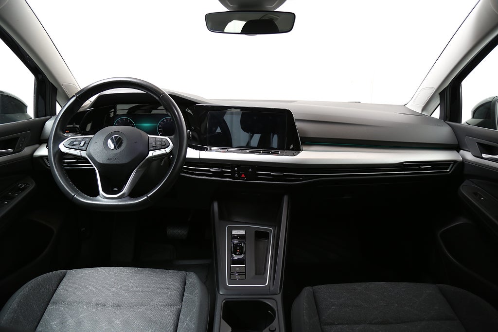 Volkswagen Golf 1,5 eTSI 131hk Aut Sportscombi 2022