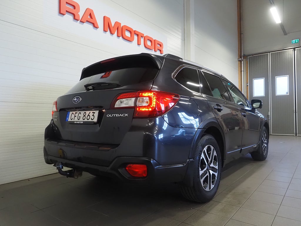 Subaru Outback 2.5 175hk 4WDAUT  Active | Drag | Backkamera | M&K | 2018