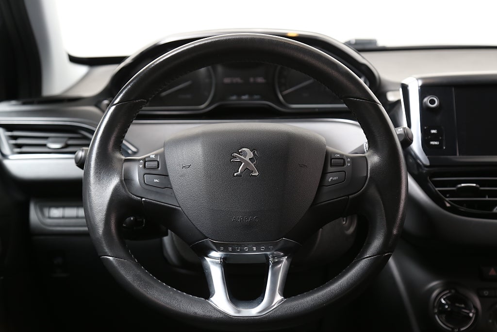 Peugeot 208 1,2 PureTech 82hk Active 5-dörrar Motorv Dragkrok 2017