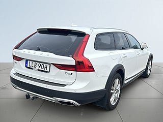 Volvo V90 Cross Country D4 AWD Inscription Pro Sov-däck/Drag/Mok-värm/Voc