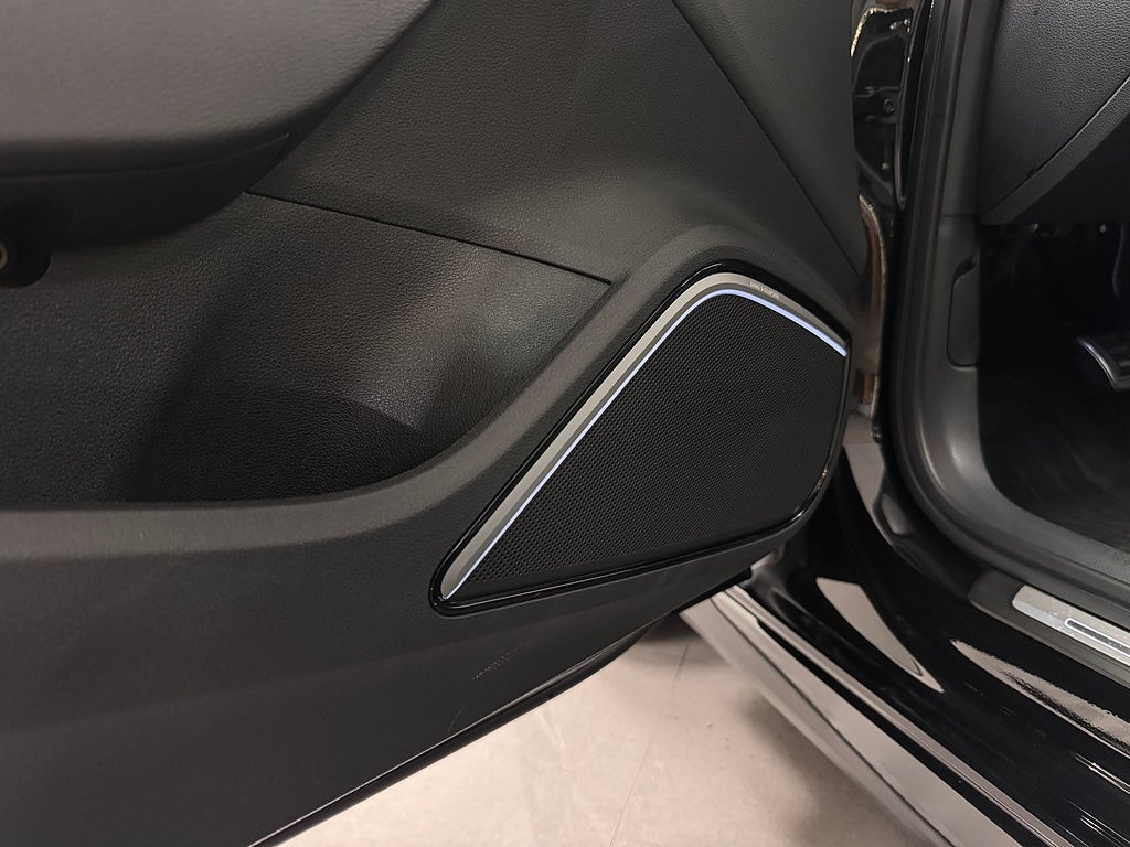 Audi RS3 2018 - miniatyr 11