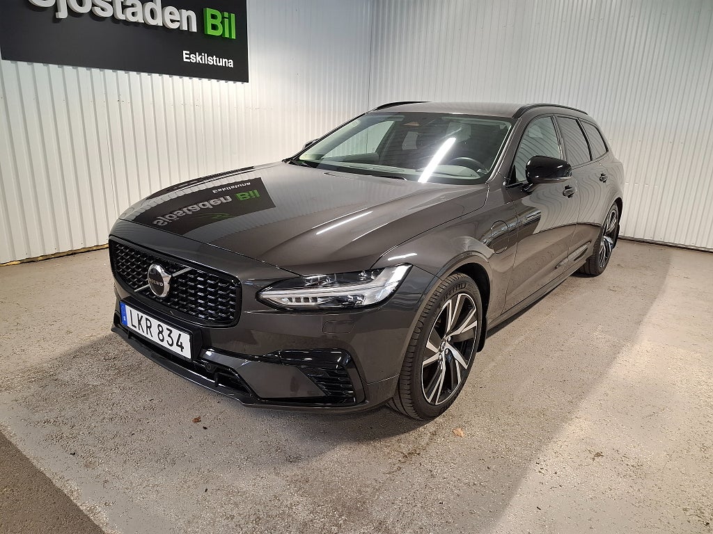 Volvo V90 Recharge T6 350 18,8 kWh AWD/PLUS DARK/Drag/Värm/Navi
