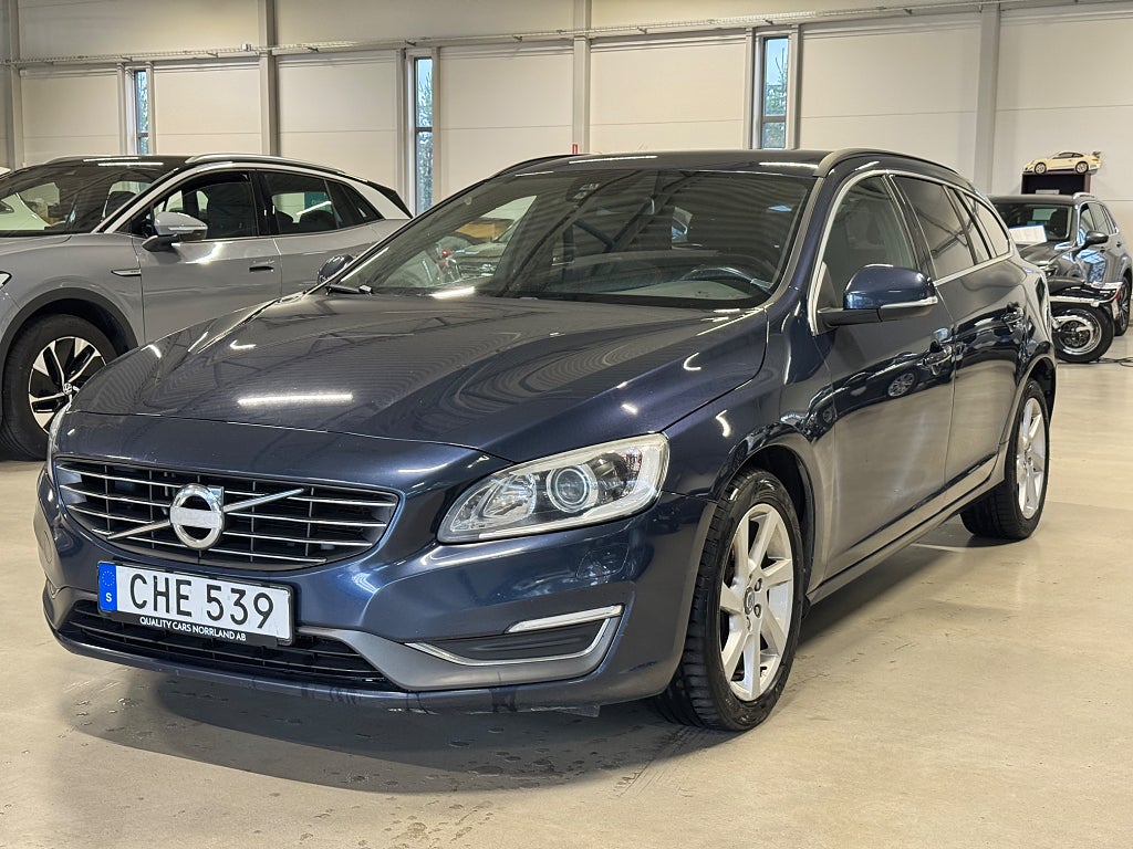Volvo V60 D4 AWD AUT DRAG S&V-HJUL D-VÄRMARE KAMREM BYTT