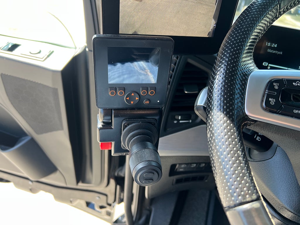 Mercedes-Benz Arocs 3251 Tridem Lastväxlare, Fullt Plogutrustad