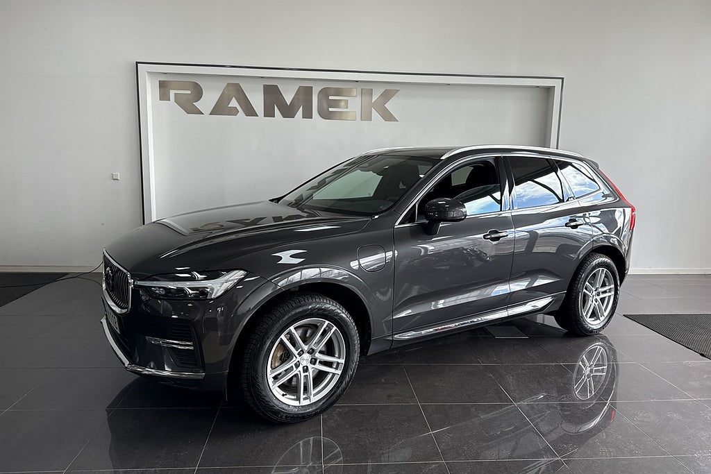 Volvo XC60 Recharge T6 AWD Geartronic Core V-hjul Drag